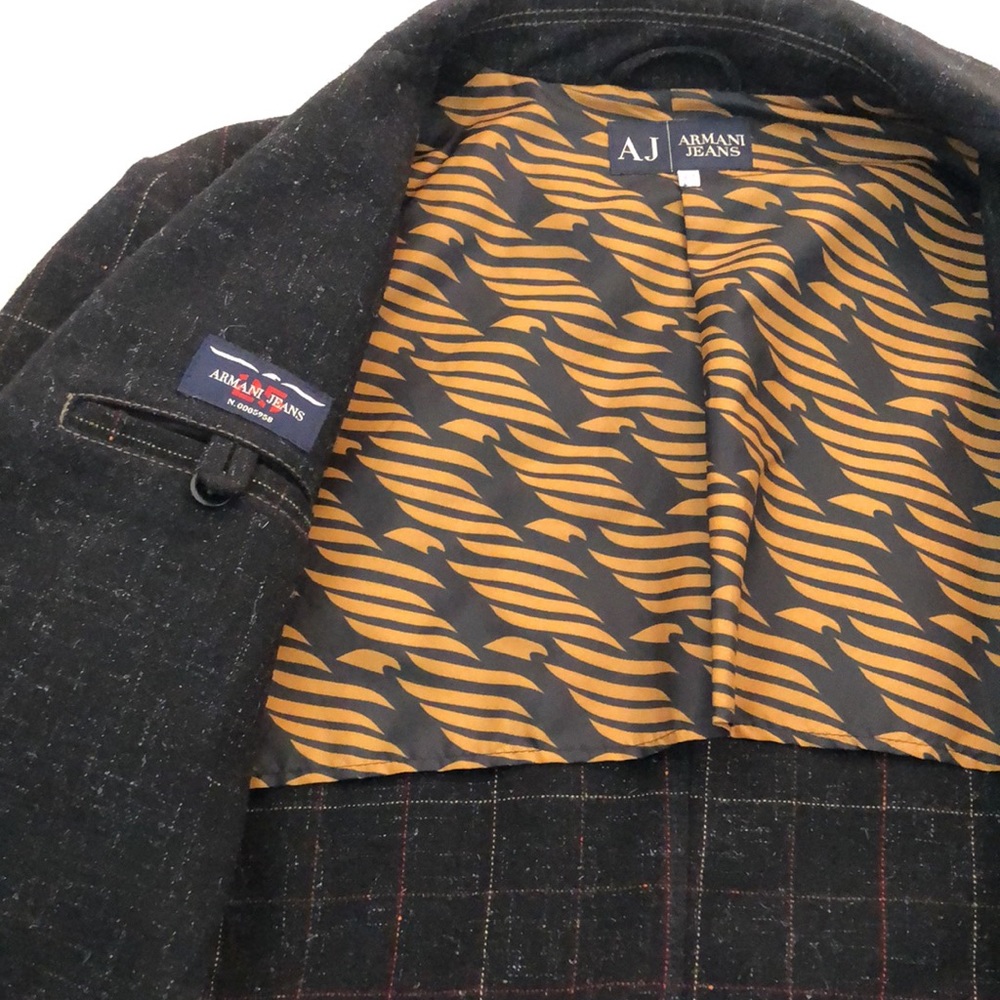Armani Sport Coat - Picture 6 of 12
